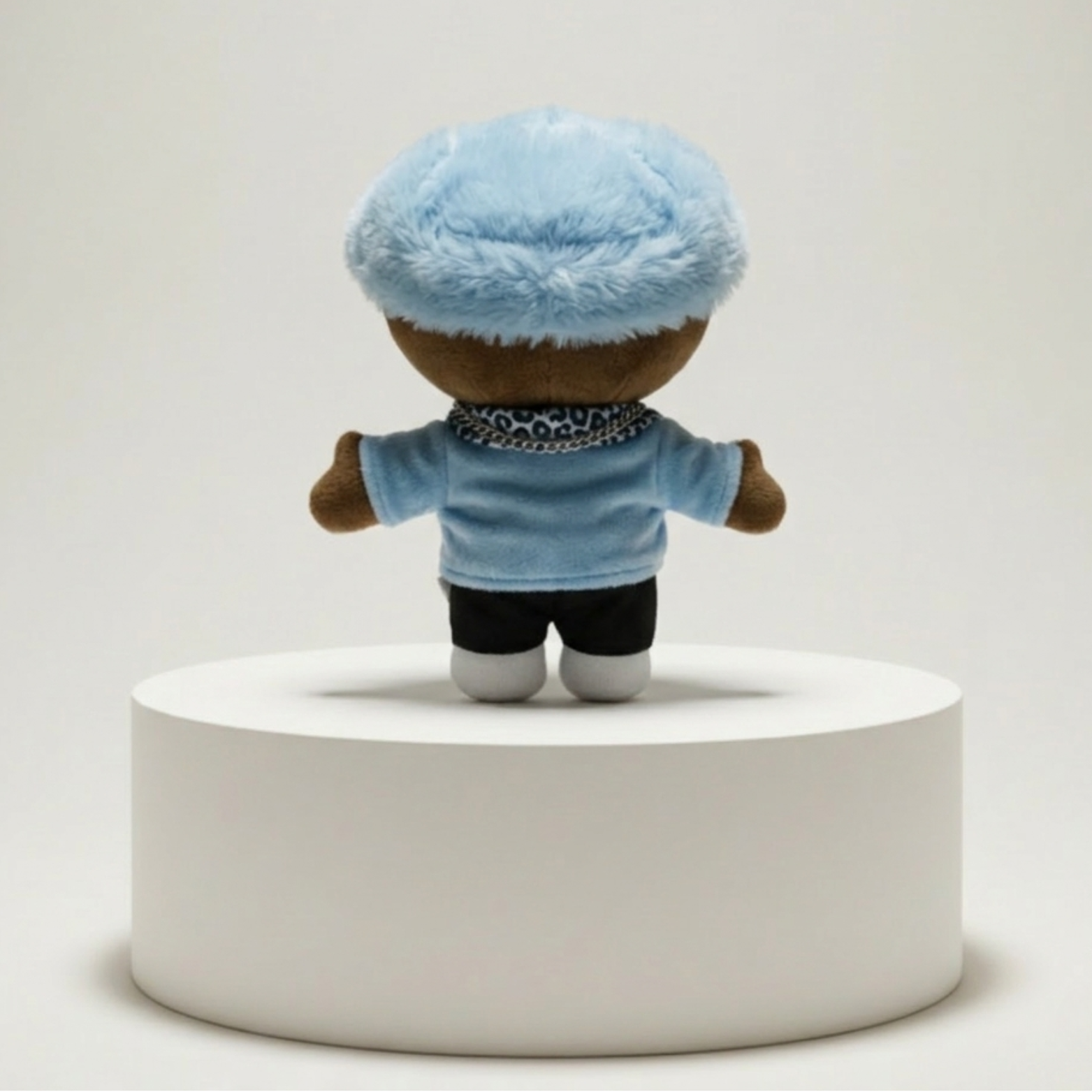 Tyler The Kitty Plush - detail